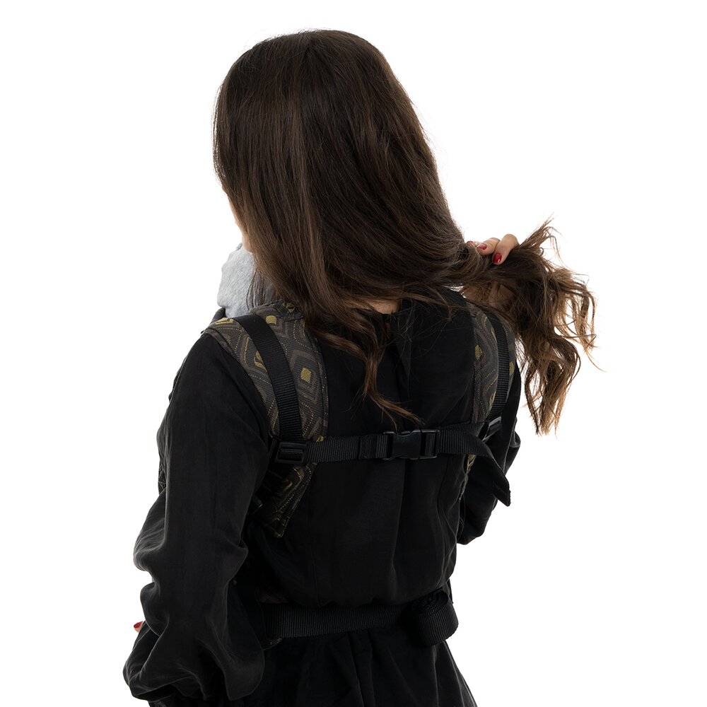 fusion-marsupio-ergonomico-peacock-oro-di-mezzanotte-baby~3