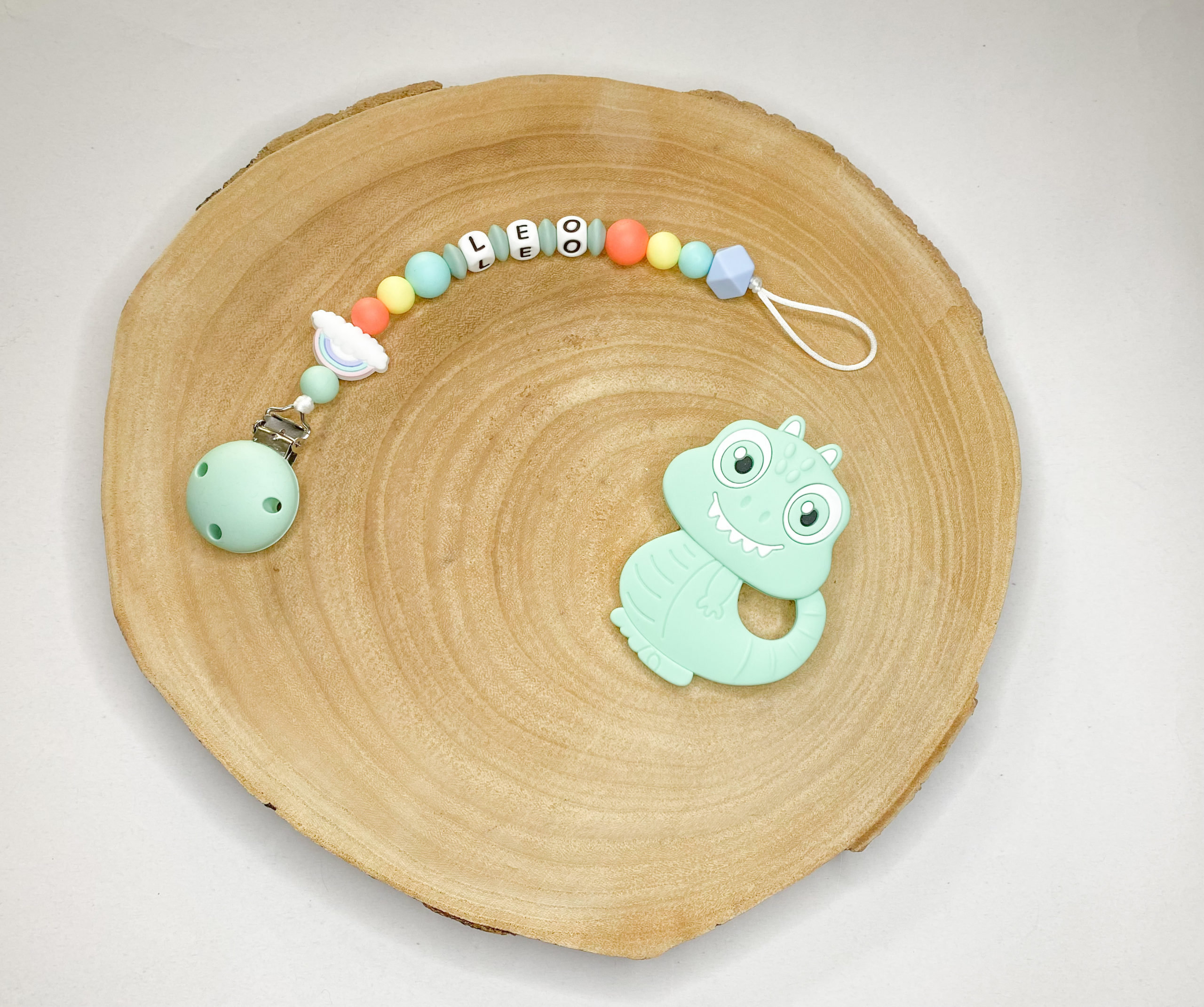 attache-tétine arc en ciel personnalisée