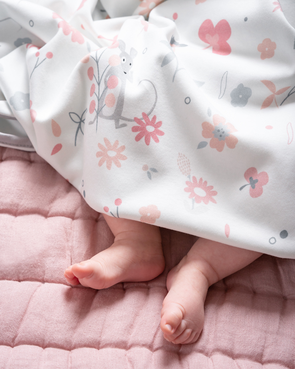 couverture-étape-bebe-rosy-white-snap-the-moment-etoiles-en-portage