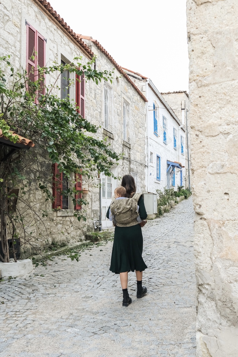 halfbuckle-neko-sling-cedar-toddler-etoiles-en-portage.