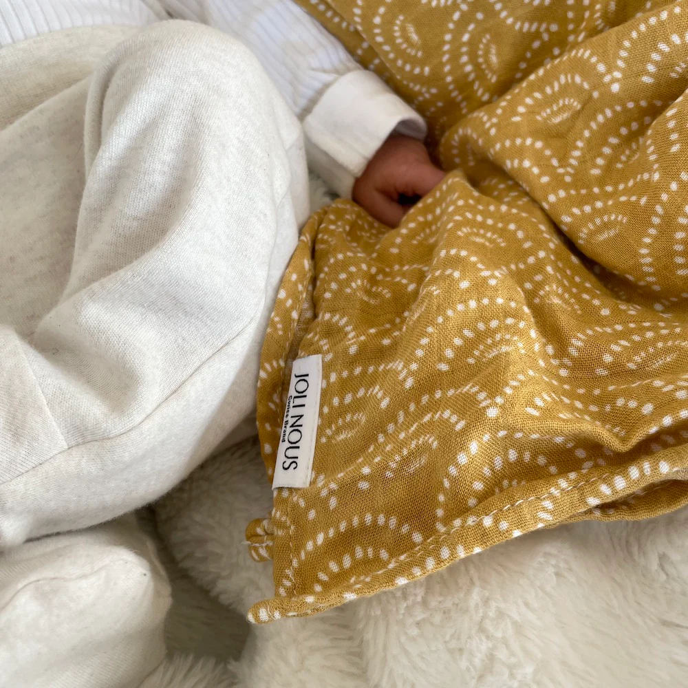 arc-en-ciel-jaune-lange-xl-joli-nous-suisse-etoiles-en-portage,