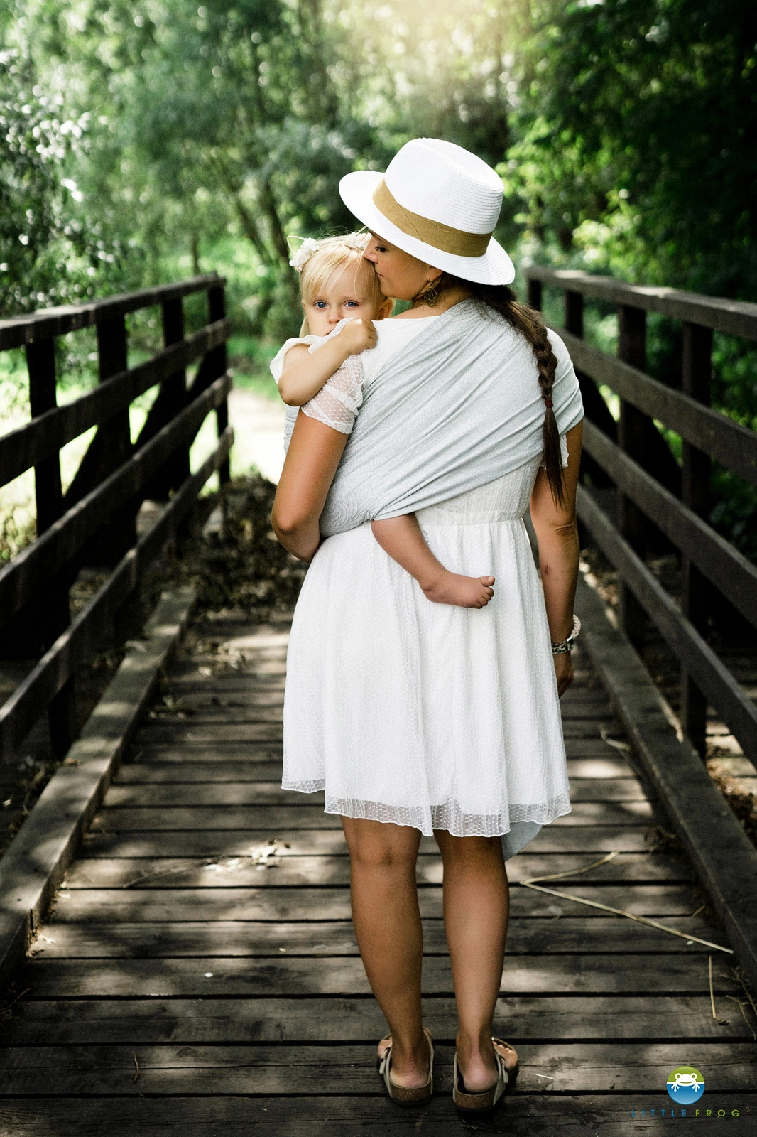 Little-Frog-Ring-Sling-Linen-Silver-Wildness-etoiles-en-portage,.