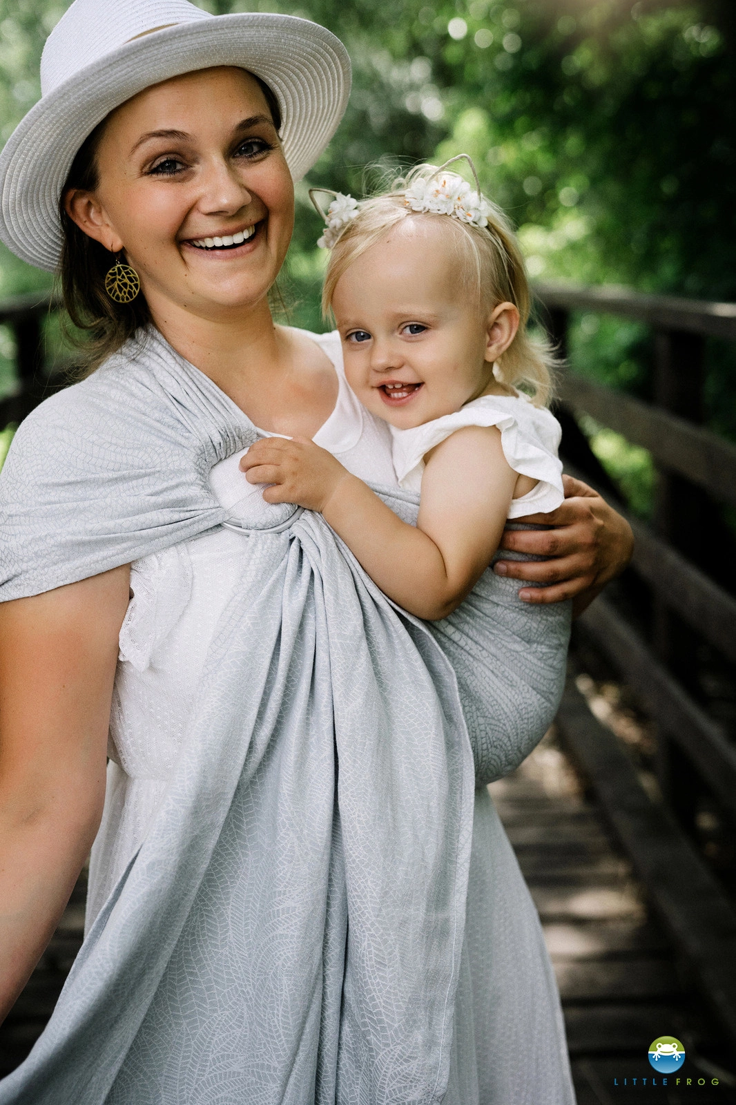Little-Frog-Ring-Sling-Linen-Silver-Wildness-etoiles-en-portage