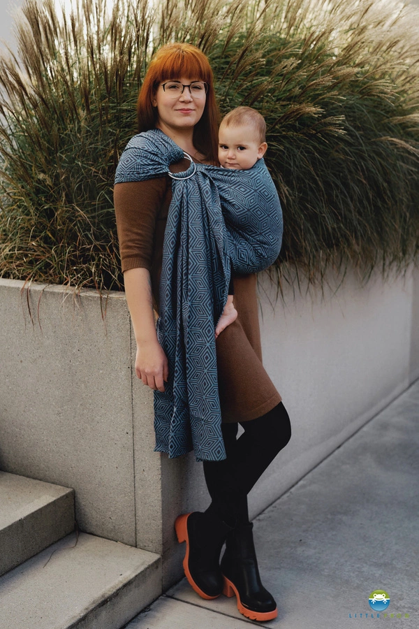 Ring-Sling-Cloudy-Cube-taille-little-frog-etoiles-en-portage